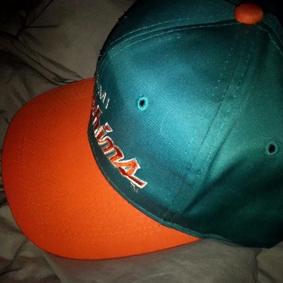 Vintage Miami Dolphins script snapback hat - Picture 3 of 3